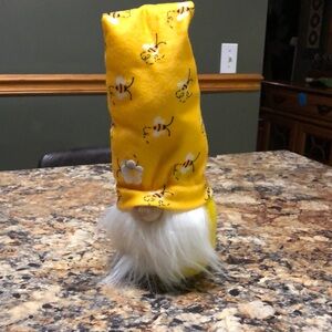 Yellow bee gnome